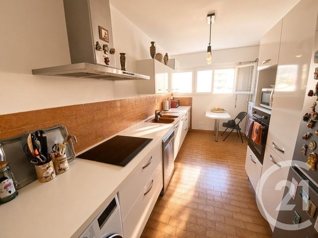Appartement F3 à vendre - 3 pièces - 75.43 m2 - TOULON - 83 - PROVENCE-ALPES-COTE-D-AZUR - Century 21 Ouest Immo