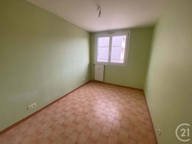 Appartement T5 à vendre - 5 pièces - 81.75 m2 - TOULON - 83 - PROVENCE-ALPES-COTE-D-AZUR - Century 21 Ouest Immo