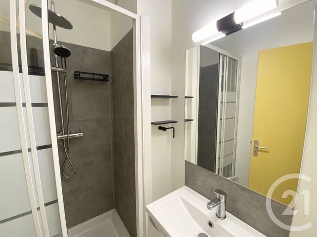 Appartement T5 à vendre - 5 pièces - 81.75 m2 - TOULON - 83 - PROVENCE-ALPES-COTE-D-AZUR - Century 21 Ouest Immo