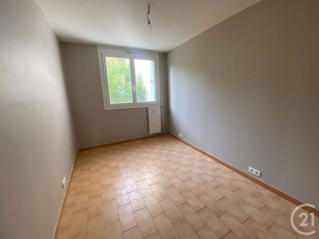 Appartement T5 à vendre - 5 pièces - 81.75 m2 - TOULON - 83 - PROVENCE-ALPES-COTE-D-AZUR - Century 21 Ouest Immo