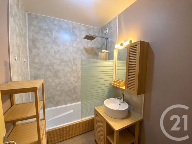 Appartement T5 à vendre - 5 pièces - 81.75 m2 - TOULON - 83 - PROVENCE-ALPES-COTE-D-AZUR - Century 21 Ouest Immo